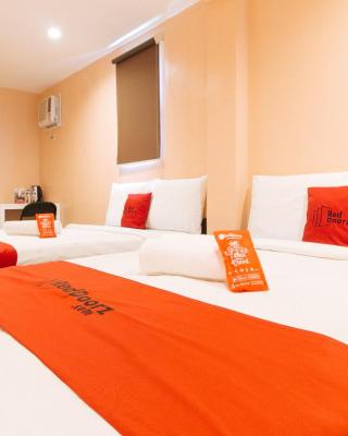 RedDoorz at Hotel Rosemarie
