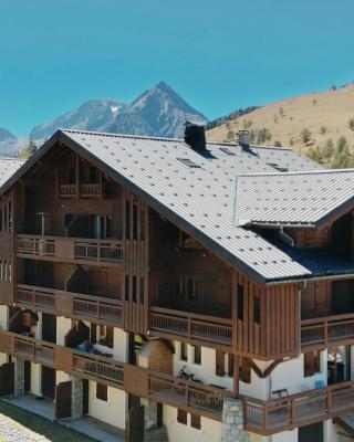 T2 Meublé Tourisme 3 etoiles, pied des pistes-parking privé avec balcon et superbe vue