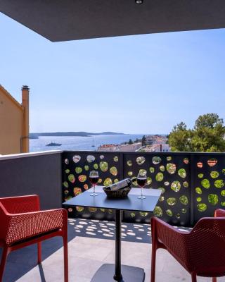 Sun&Lux Resort - Hvar