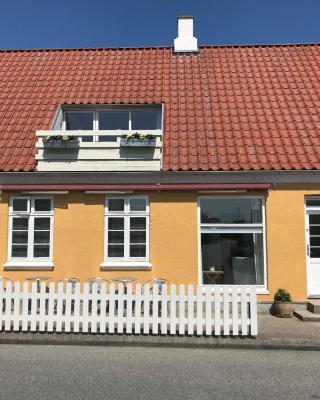Havnevej 18, stuen, Ballen