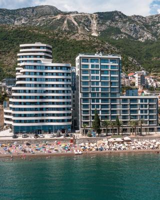 Green Stone Apartments