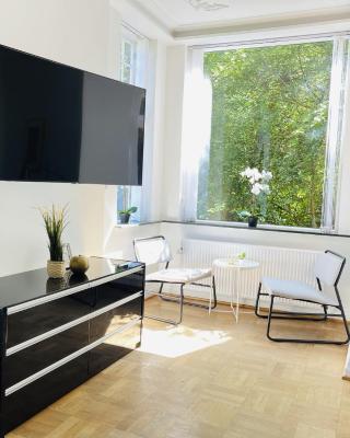 aday - Aalborg mansion - Open bright apartment with garden