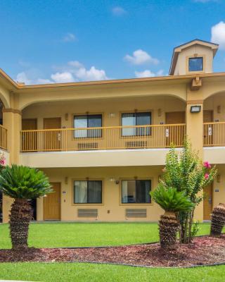 Americas Best Value Inn & Suites Tomball