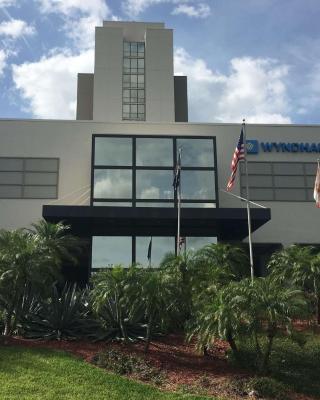 Wyndham Lake Buena Vista Resort Disney Springs® Resort Area