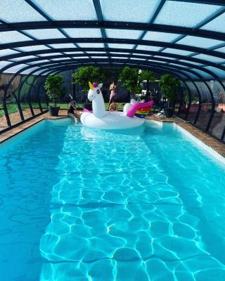 ORANGERIE de CHATEL-Selection FIGARO & ELLE Magazine
