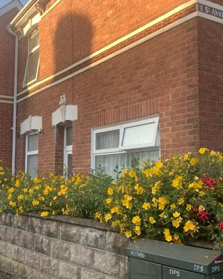 St Anne's Road Guest House