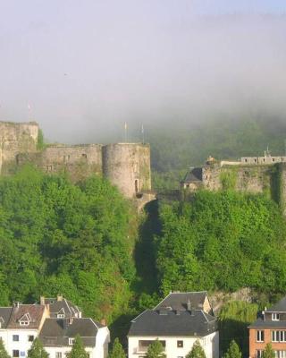 À Bouillon, appartement vintage vue sur le château