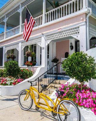 The Kenwood Inn Bed and Breakfast Historic District