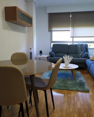 Apartamento Poniente con dos baños centrico