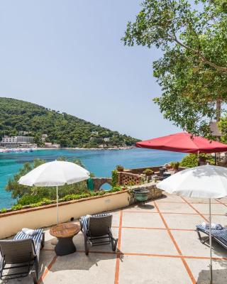 Boutique & Beach Hotel Villa Wolff