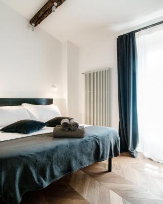 Caesar Suites - The House Of Travelers