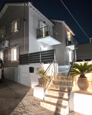 Angelos Apartments