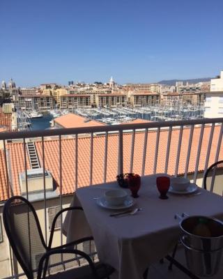 Suite privée du balcon du vieux port Marseille