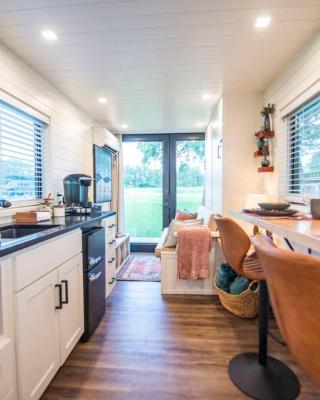 NEW The Brazos-Tiny Home 12 Min to downtown