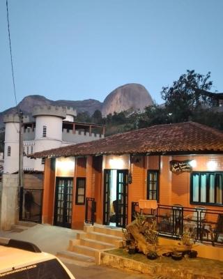 Casa de Temporada no Centro de Pedra Azul