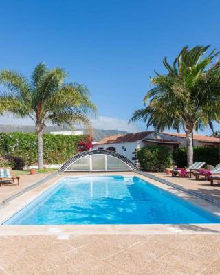 Finca El Picacho Apartments in the countryside 2 Km from the beach
