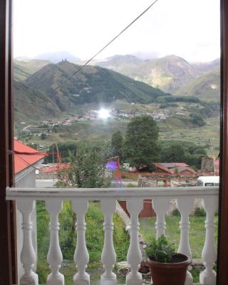 Roza Guesthouse