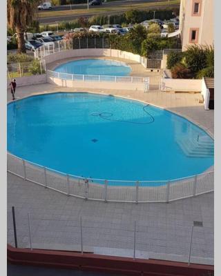 jolies studios avec piscines et parking privé 800m de la plage le grau du roi