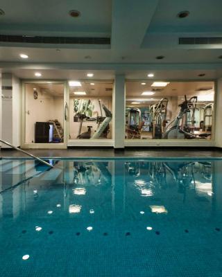 Avalon Courtyard Residence Suites