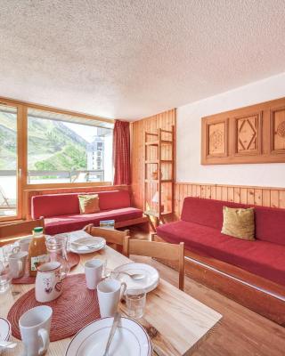 Apartment Home Club - Lavachet-7 by Interhome