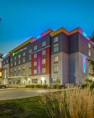 Holiday Inn Express Hotel & Suites - Woodstock, an IHG Hotel