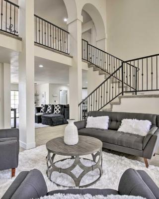 8 mi to Westgate Family-Friendly Glendale Home!