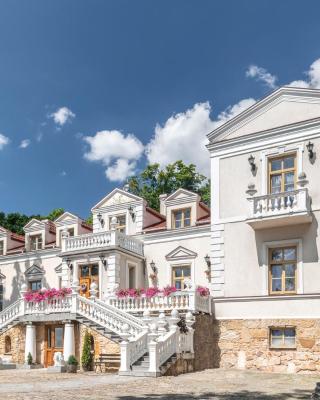 Pałac Tarnowskich Hotel & Restauracja & SPA