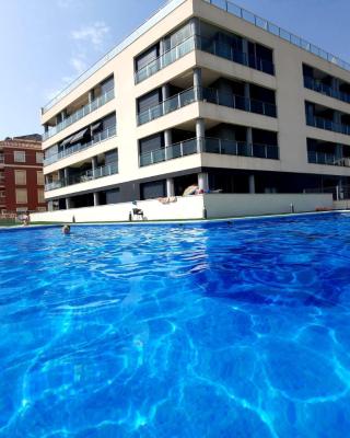 Pinada Beach IV new & comfort. apartment, 1st line to the beach, sunterrace+pool