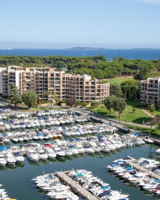 Cannes Marina suite vue mer