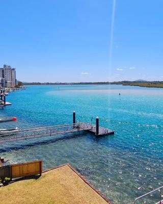 Wharf Lodge River View Apartment