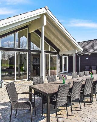 18 person holiday home in Hasselberg
