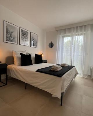 Domaine D'Ahmosis, modern 2 bedrooms refurbished apartment, f3 moderne fraichement rénové