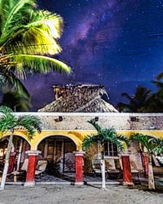Hacienda Antigua Villa, 50m from sandy Beach