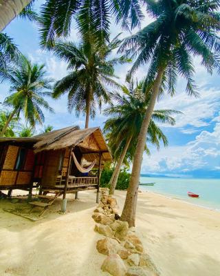 Castaway Beach Bungalows