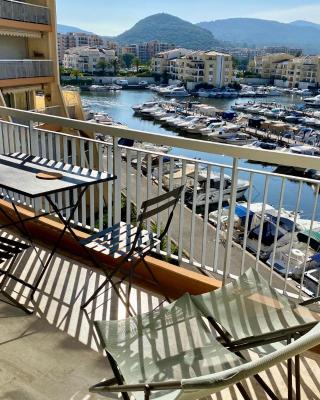 Appartement lumineux 6 places avec vue sur Marina