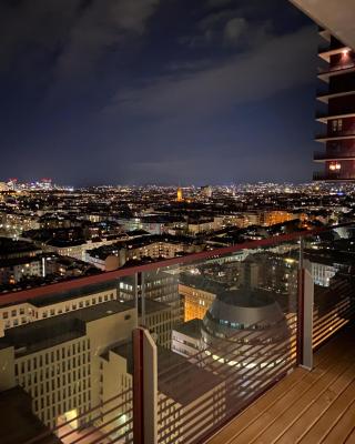 Triiiple Suites Level 22 mit Balkon und Tiefgarage