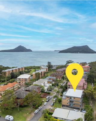 Veronica Court 2, 4 Weatherly Cl - Between Little Beach & Shoal Bay Beach, WiFi & Aircon