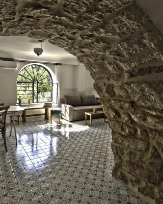 The Nest - A Romantic Vacation Home in Ein Kerem - Jerusalem