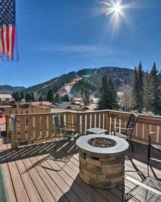 Red River Condo with Fire Pit half Mi to Slopes!
