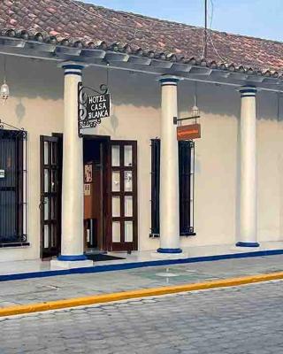 Hotel Casa Blanca
