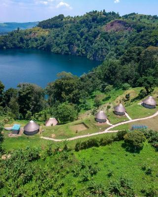 Lake Nyamirima cottages