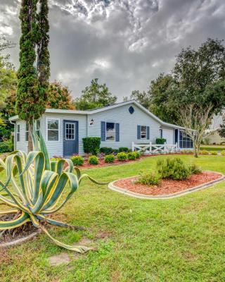 Peaceful Lady Lake Home with Screened-In Porch!