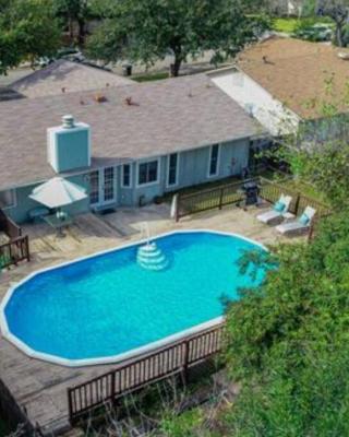Cheerful 3-bedroom with a pool