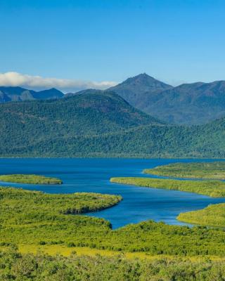 Vista Hinchinbrook