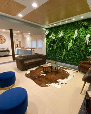 Hotel Camino Real