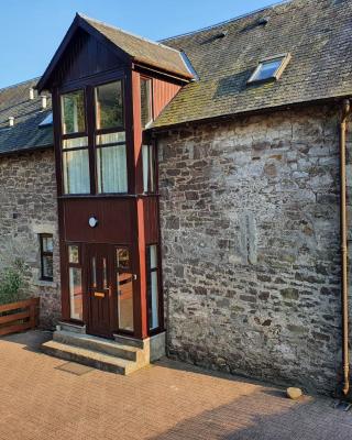 The Granary at Tinto Retreats, Biggar is a gorgeous 3 bedroom Stone cottage