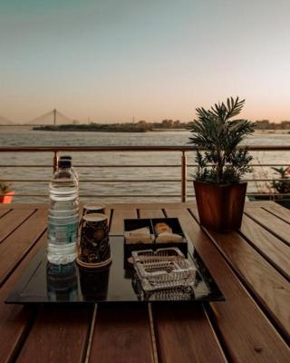 Nile Transport Hotel