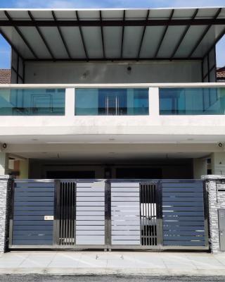 BBT Double Storey Balcony Bukit Tinggi Home