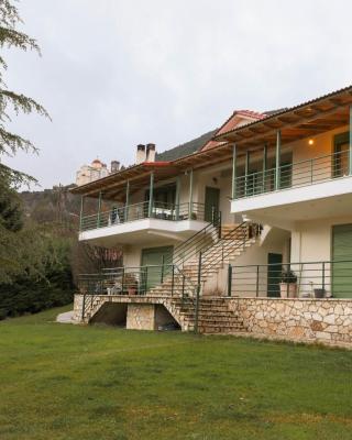 Country Home Giannaras