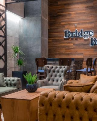 Bridge Hotel